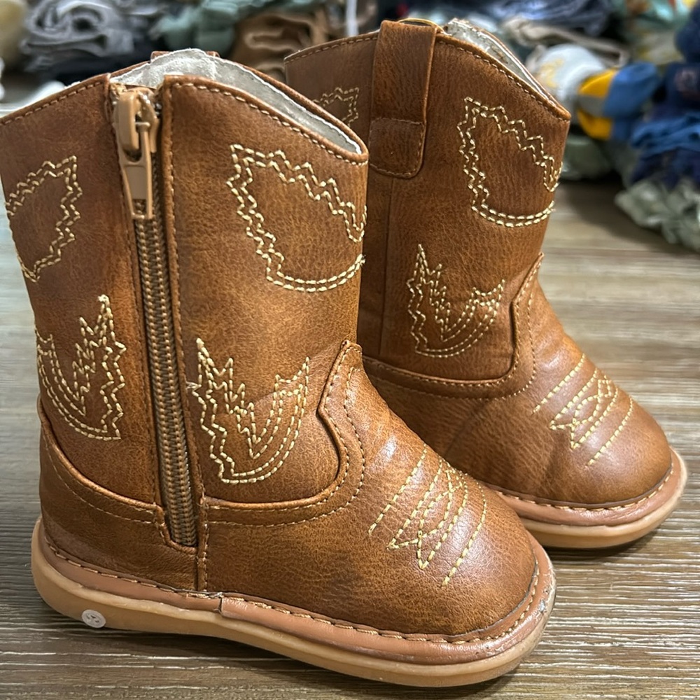 Wee Squeak Toddler Squeaky Boots 6C